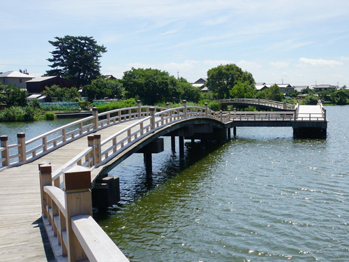 乙女ヶ池・太鼓橋